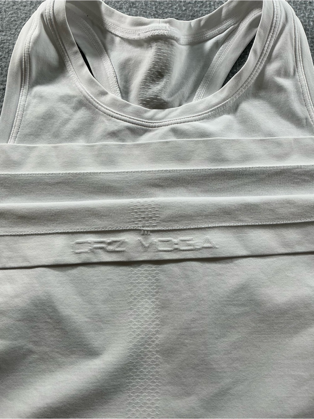 CRZ YOGA White Racerback Athletic Tank Top Women’s M Seamless Activewear - Picture 3 of 9